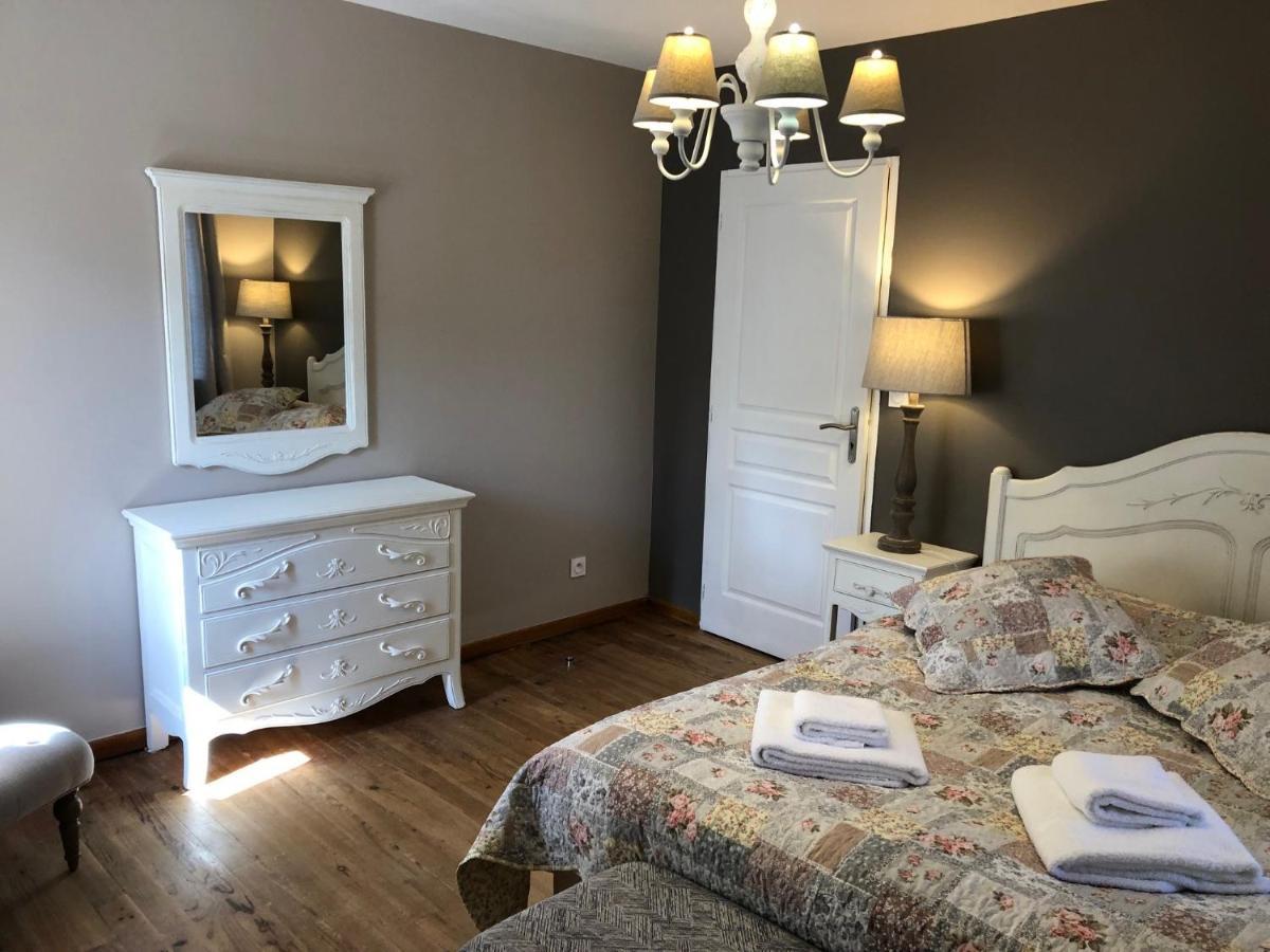 Les Villas Du Domaine De Suzel Vignieu Eksteriør billede