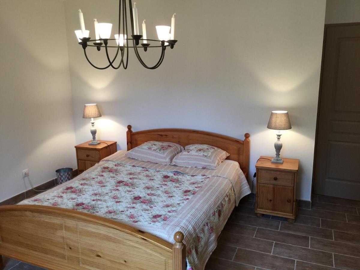 Les Villas Du Domaine De Suzel Vignieu Eksteriør billede
