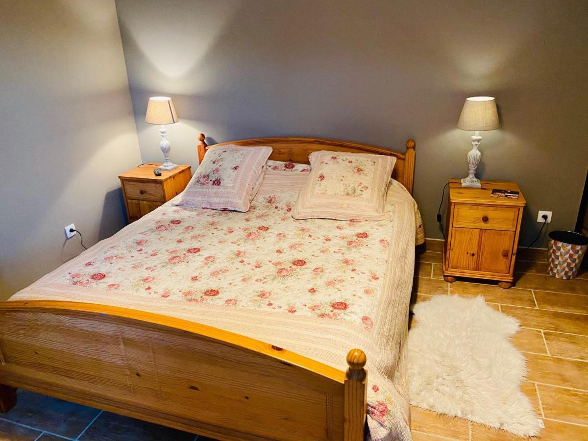 Les Villas Du Domaine De Suzel Vignieu Eksteriør billede