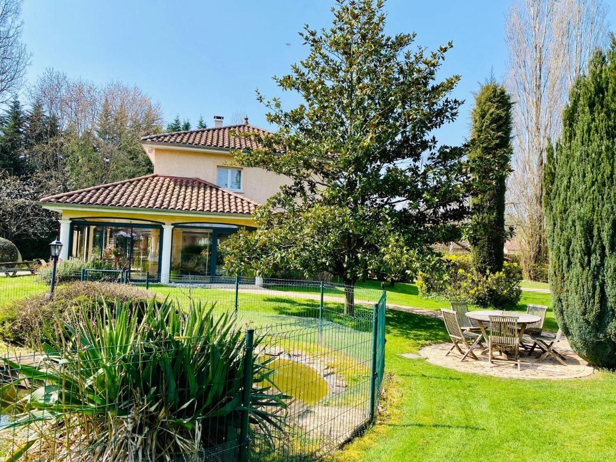 Les Villas Du Domaine De Suzel Vignieu Eksteriør billede