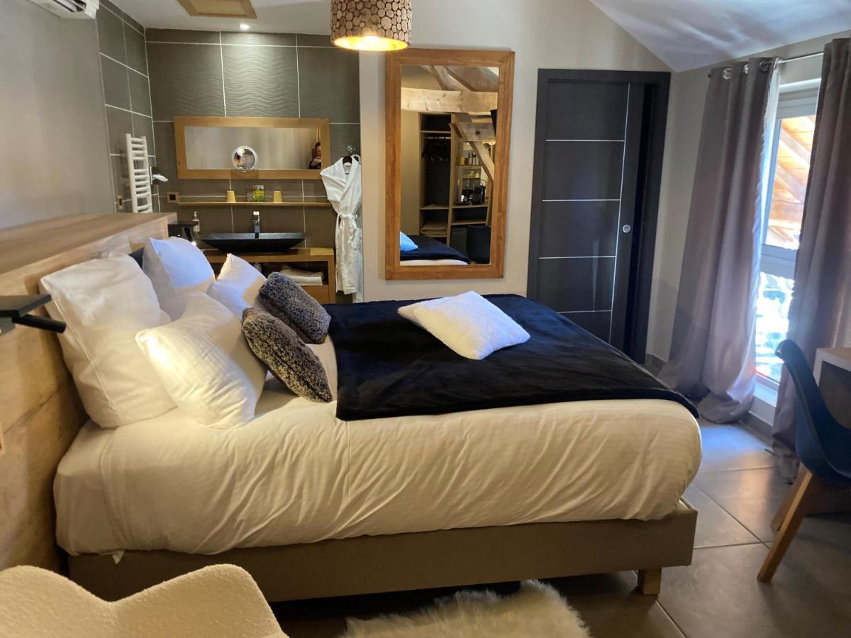 Les Villas Du Domaine De Suzel Vignieu Eksteriør billede