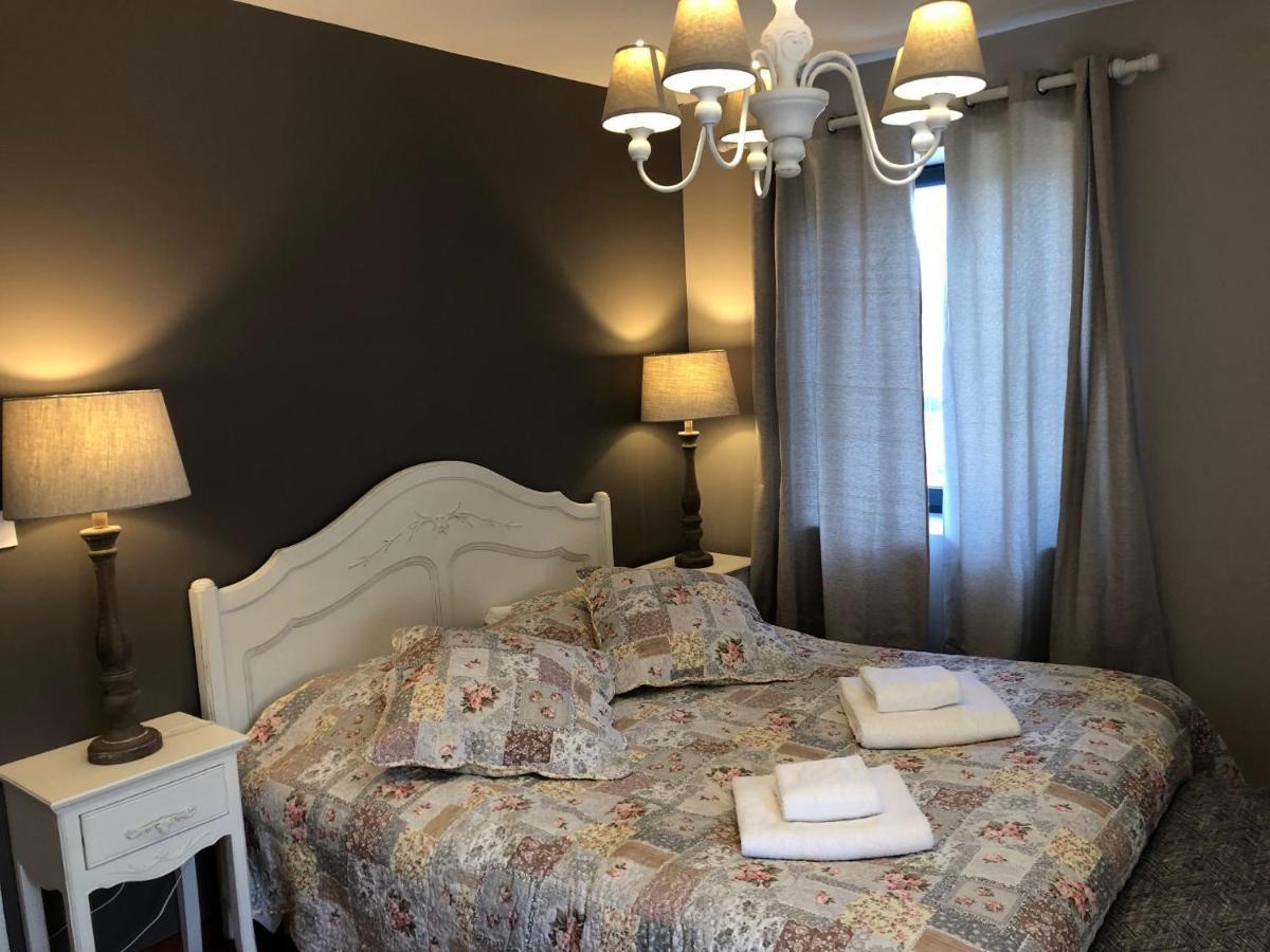 Les Villas Du Domaine De Suzel Vignieu Eksteriør billede
