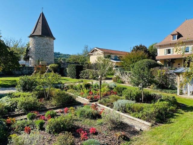 Les Villas Du Domaine De Suzel Vignieu Eksteriør billede